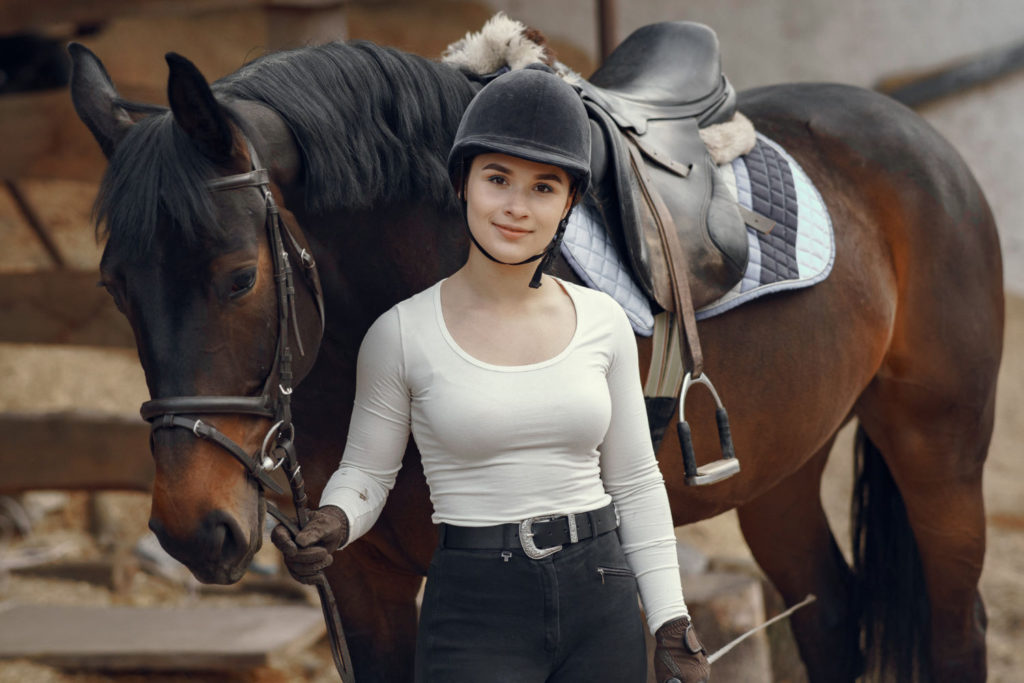 Ubezpieczenie konia jest opcjonalnym produktem, który pomaga chronić cię, jeśli koń spowoduje wypadek tobie lub komuś innemu